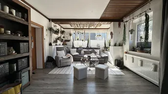 Expose Renoviertes Einfamilienhaus mit Garage, Keller und vieles mehr...