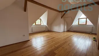 Expose Wohnen, Büro oder Therapieräume - Maisonette mit viel Potenzial