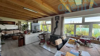 Expose Einfamilienhaus mit viel Potenzial in einer ruhigen Lage und atemberaubender Aussicht