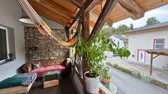Expose Einzigartige 4-Zimmer Wohnung mit Balkon und Garage in Schlins