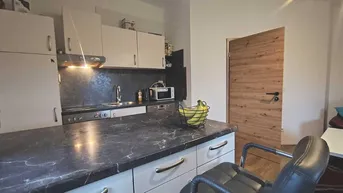 Expose ​​​​​​​Moderne Doppelhaushälfte in Auerbach - 132m2 - Baujahr 2020