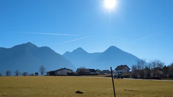Expose Ebenes Grundstück mit Erweiterungsoption