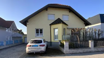Expose **Schönes und großzügiges Einfamilienhaus mit Schwimmteich**