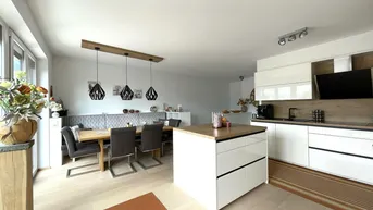 Expose Traumhafte Maisonette mit 3 Garagenplätzen