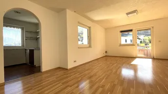Expose Renovierungsbedürftige 3-Zimmer Dachgeschosswohne mit zwei Balkone