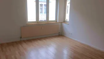 Expose Top Lage, top Preis – sanierte Wohnung ideal für Eigennutzer &amp; Anleger