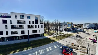 Expose Lichtdurchflutete Ordinations-/ Praxisfläche mit Schlossblick im Ärztezentrum