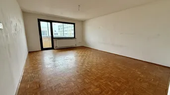 Expose Renovierungsbedürftige 87m² Wohnung mit Loggia in TOP Lage