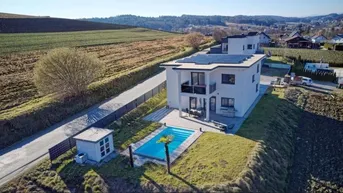 Expose Exklusives Traumhaus mit Pool in idyllischer Lage