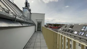Expose WG Wohnung | Innenhoflage | U-Bahnnähe | Südbalkon | VIDEOBESICHTIGUNG MÖGLICH!