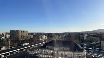 Expose Großzügiges 4-Zimmer Büro mit Atrium direkt am Bahnhof-Liesing