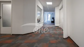 Expose 42 m²: Modernes Büro mit Parkplätzen für Ihr Business