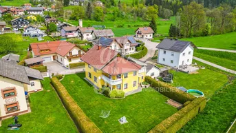 Expose Geräumiges Zweifamilienhaus in Glanegg – Viel Raum für Ihre Träume