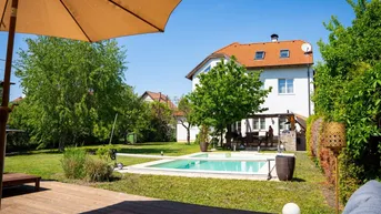 Expose Traumhaftes Anwesen mit Gartenparadies und Pool-Oase in bester Ruhelage an der oberen Alten Donau
