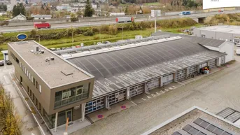Expose Produktionshalle/Lagerhalle in ausgezeichneter Lage, direkt an der Autobahn mit sichtbarer Werbefläche