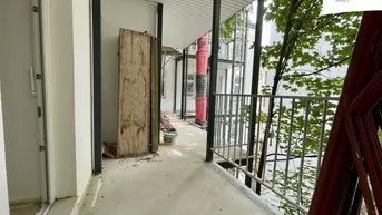 Expose Exklusive City-Apartment 2,5 Zimmer direkt am Gürtel mit großem Balkon in den Innenhof! Perfekte Lage mit urbanem Flair