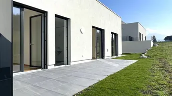 Expose NEUER PREIS! 3 Zimmer mit Terrasse, Garten, Tiefgarage. Provisionsfrei + Bezugsfertig! (W 14)