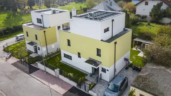 Expose VON ALLEM DAS BESTE: VON STADT UND VON LAND – Exklusives Einfamilienhaus mit Keller, großzügiger Gartenanlage und tollen Terrassen