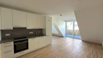 Expose charmante 2-Zimmer Wohnung mit en-suite Badezimmer - *ALF 24* Erstbezug + Provisionsfrei