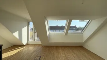 Expose Schöne 2-Zimmer Wohnung mit 2 Terrassen und en-suite Badezimmer - PROVISIONSFREI