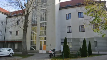 Expose Sonnige Wohnung- Nähe Zentrum und dem Bahnhof- nur 16 min. mit der S-Bahn zur U6 Wien Meidling