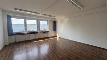 Expose Schöne Bürofläche zur Vermietung in toller Lage nahe Linzer Hauptbahnhof!