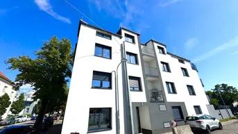 Expose RIVERSIDE LIVING - ERSTBEZUG - LUFTWÄRMEPUMPE - ELEKTRISCHE BESCHATTUNG - FREIFLÄCHE!