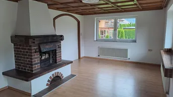Expose Erdgeschoß-Wohnung mit Terrasse, Garten und ausgebautem Souterrain