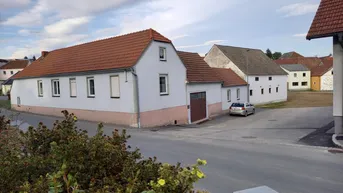 Expose Schmiede - Bauernhaus mit vielfältigen Nebengebäuden und Ausbaupotential