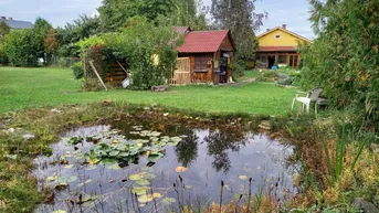 Expose Älteres Einfamilienhaus mit Traumgarten und Biotop