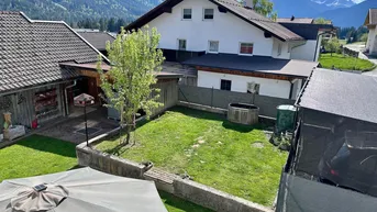 Expose Gepflegtes Doppelhaus mit Garten und Pelletheizung in Weißenbach am Lech