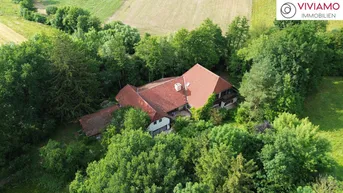 Expose Weitläufiges Anwesen im Wienerwald auf 17.900 m² Grundstücksfläche mit Privatsee und Hallenbad!