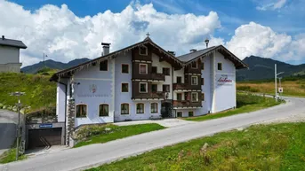 Expose Top-Appartementhaus direkt an der Skipiste