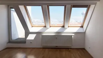 Expose Helle DG Wohnung mit Weitblick &amp; Terrasse - Provisionsfrei