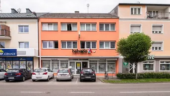 Expose Attraktives Investment / Eigenheim und Renditeoption unter einem Dach.