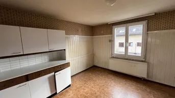 Expose CHARMANTES EINFAMILIENHAUS MIT GROSSEM GRUNDSTÜCK