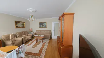 Expose Wohnung mit Aussicht mit perfektem Zustand