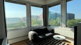 Expose Wohnen wie im Hotel! 2-Zimmer-Architekturjuwel mit spektakulärem Panorama-Blick am Wienerberg.