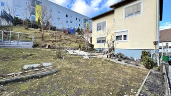 Expose Einfamilienhaus mit Garage in zentraler Ruhelage