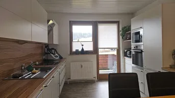 Expose Großzügige 2 Zimmer Wohnung 