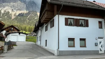 Expose Haus mit Garage 