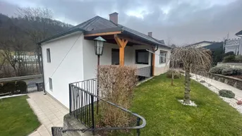 Expose TOP GELEGENHEIT! Großes Wohnhaus mit 3 Wohnungen, großem Garten, Garage, Carport, Sauna, Weinkeller und vielen Extras in Altenmarkt an der Triesting