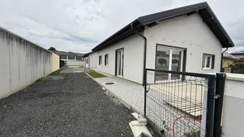 Expose ***HOCHWERTIGER ERSTBEZUG FÜR ZWEI GENERATIONEN - KOMPLETTES DOPPELHAUS IN FRANKENAU***