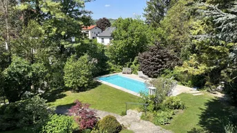 Expose Idyllische Landhausvilla mit Pool in Grünruhelage am Kahlenberg