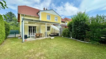 Expose Doppelhaushälfte mit Terrasse und Stellplätzen in Bad Vöslau - perfektes Zuhause für Familien!