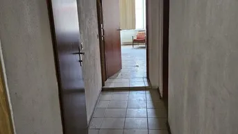 Expose Nähe Radetzkyplatz: sanierungsbedürftige 2-Zimmer Wohnung