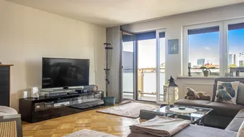 Expose Sonnige und großzügige Wohnung mit Freifläche!