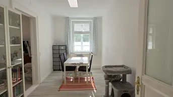 Expose Im Herzen von Melk: Charmante Altbauwohnung mit Stil in Einkaufs- &amp; Verkehrsnähe!