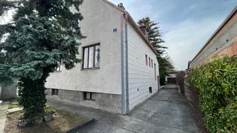 Expose Ruhig gelegenes Einfamilienhaus zum Sanieren auf 775 m² Grundstück im Kurort Bad Vöslau