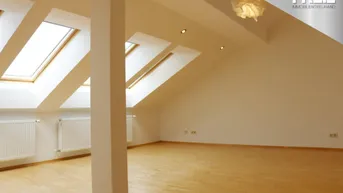 Expose HELL UND MODERN | Dachgeschoss-Wohntraum zum Top-Preis!